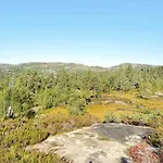 6 Person In Aseral-by Traum *
